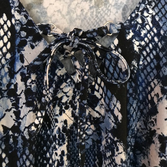 Miss Tina size M summer dress - Picture 3 of 5